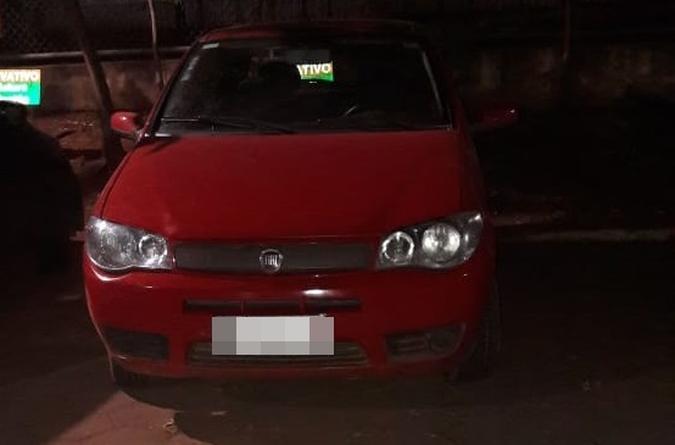 Suspeito disse ter comprado carro por R$ 800(foto: Divulgação/PMDF) Suspeito disse ter comprado carro por R$ 800(foto: Divulgação/PMDF)