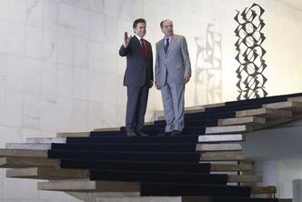 O ministro das Relações Exteriores Aloysio Nunes Ferreira recebe o colega paraguaio Luis Alberto Castiglioni no Palácio Itamaraty(foto: José Cruz/Agência Brasil) O ministro das Relações Exteriores Aloysio Nunes Ferreira recebe o colega paraguaio Luis Alberto Castiglioni no Palácio Itamaraty(foto: José Cruz/Agência Brasil)