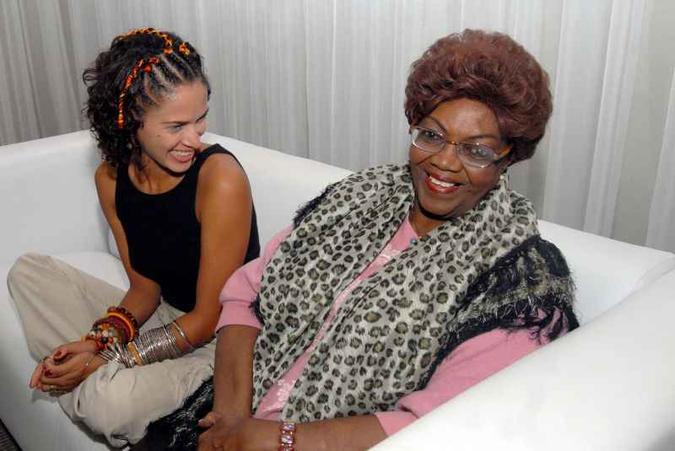 Renata Jambeiro e Dona Ivone no Hotel Alvorada (foto: George Gianni/Esp. CB/D.A Press - 28/6/08) Renata Jambeiro e Dona Ivone no Hotel Alvorada (foto: George Gianni/Esp. CB/D.A Press - 28/6/08)