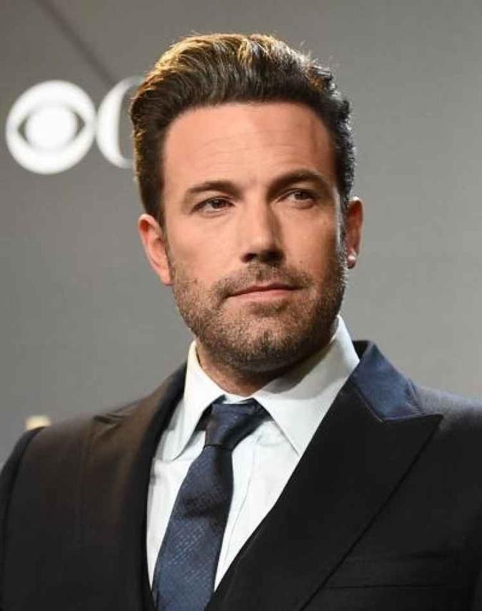 Aposentando a capa preta? Segundo site, Ben Affleck pode deixar de usar fantasia do Batman(foto: Reprodução.) Aposentando a capa preta? Segundo site, Ben Affleck pode deixar de usar fantasia do Batman(foto: Reprodução.)