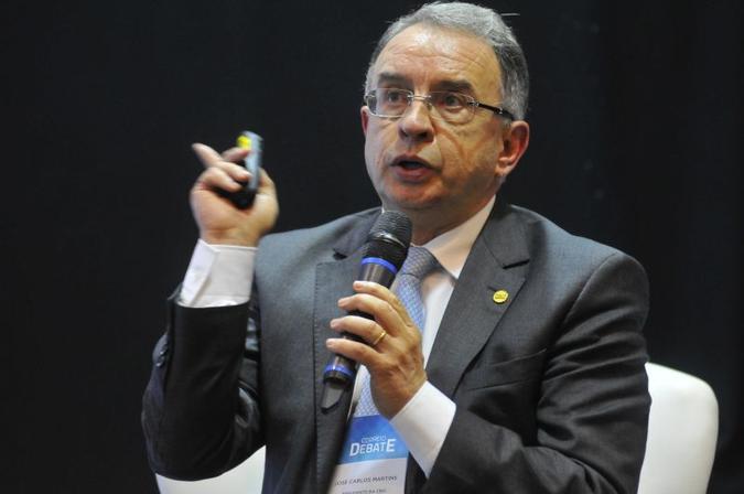 `As construtoras esperavam que, passadas as incertezas de 2018, a agenda de reformas seria tocada com prioridade, a economia embalaria e o primeiro trimestre seria melhor` Jos Carlos Martins, Presidente da Cbic(foto: Minervino Junior/CB/D.A Press)
