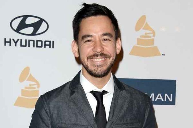 O cantor também aproveitou para lançar o clipe de duas músicas novas(foto: Jason Merritt/Getty Images/AFP) O cantor também aproveitou para lançar o clipe de duas músicas novas(foto: Jason Merritt/Getty Images/AFP)