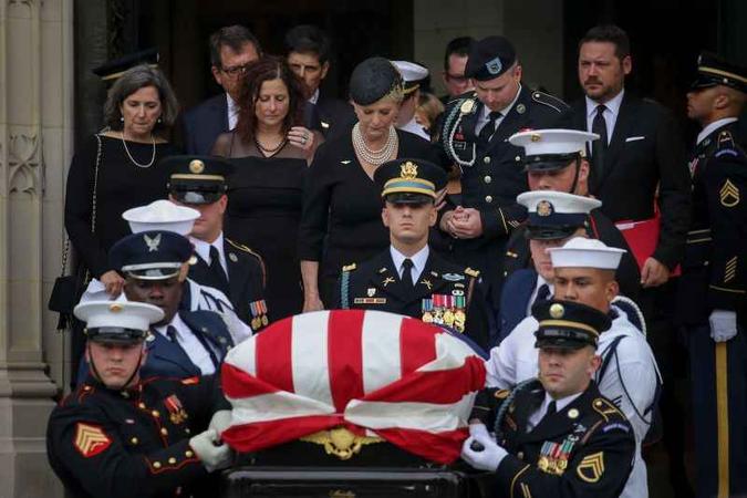 O funeral de John MCcain foi realizado neste sábado (01) na Catedral Nacional de Washington(foto: Drew Angerer/Getty Images/AFP) O funeral de John MCcain foi realizado neste sábado (01) na Catedral Nacional de Washington(foto: Drew Angerer/Getty Images/AFP)