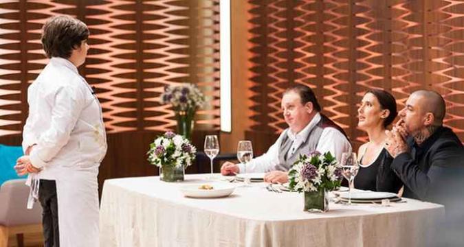 Seguro, Lorenzo recebe a avaliação do trio de jurados Seguro, Lorenzo recebe a avaliação do trio de jurados