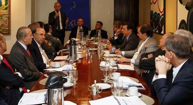 Café da manhã na residência oficial da Presidência da Câmara junto com o presidente Michel Temer e lideranças da base governista(foto: Alan Santos/PR) Café da manhã na residência oficial da Presidência da Câmara junto com o presidente Michel Temer e lideranças da base governista(foto: Alan Santos/PR)