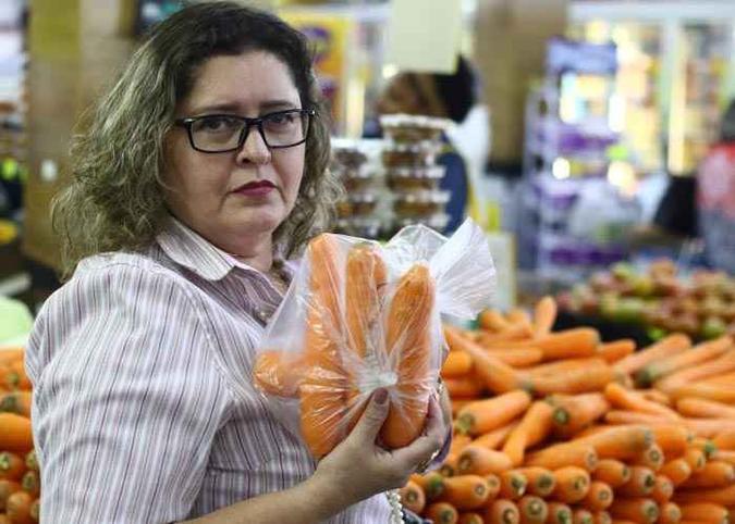 Clélia Lúcia Antunes, servidora pública: Clélia Lúcia Antunes, servidora pública: