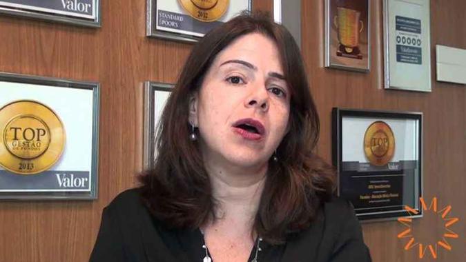 Para Solgange Srour, caso o cenário atual se materialize, os preços dos ativos vão ser fortemente impactados, com dólar acima de R$ 5 e bolsa perto dos 40 mil pontos(foto: YouTube/Reprodução) Para Solgange Srour, caso o cenário atual se materialize, os preços dos ativos vão ser fortemente impactados, com dólar acima de R$ 5 e bolsa perto dos 40 mil pontos(foto: YouTube/Reprodução)