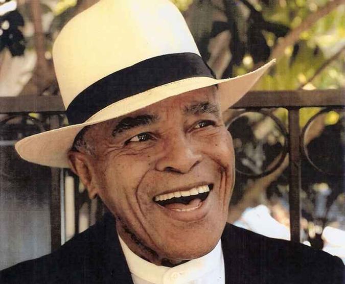 A jornada do artista na música começou cedo, quando Jon tinha 7 anos(foto: Internet/Reprodução) A jornada do artista na música começou cedo, quando Jon tinha 7 anos(foto: Internet/Reprodução)