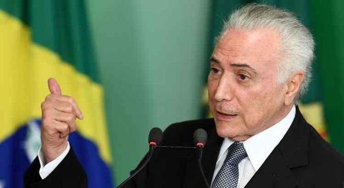 O tabelamento dos fretes foi uma das medidas do pacote que o governo negociou com os caminhoneiros para pôr fim à paralisação(foto: Evarsto Sa/AFP) O tabelamento dos fretes foi uma das medidas do pacote que o governo negociou com os caminhoneiros para pôr fim à paralisação(foto: Evarsto Sa/AFP)