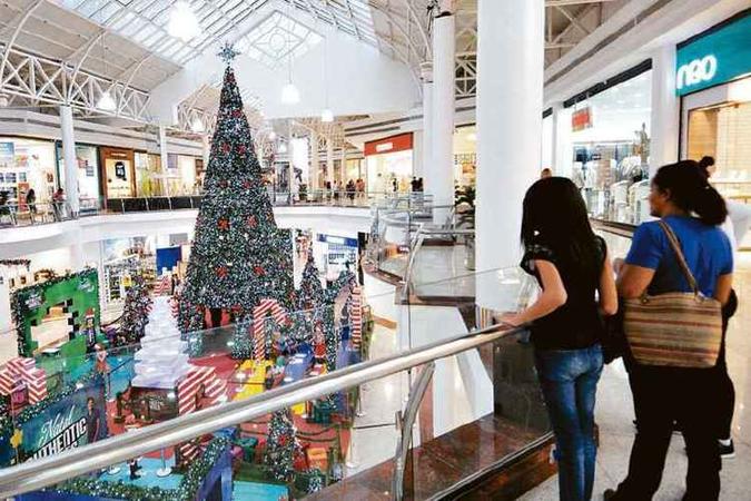 Natal impulsionou as vendas em shoppings centers brasileiros em 6% no ano passado, na comparação com o mesmo período de 2016, sem considerar a inflação(foto: Leandro Couri/EM/D.A Press) Natal impulsionou as vendas em shoppings centers brasileiros em 6% no ano passado, na comparação com o mesmo período de 2016, sem considerar a inflação(foto: Leandro Couri/EM/D.A Press)