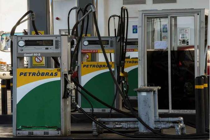 Posto de gasolina(foto: AFP / MIGUEL ROJO) Posto de gasolina(foto: AFP / MIGUEL ROJO)