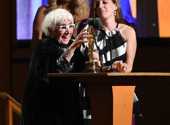 Lina Wertmuller, recebeu o Oscar honorário depois de ter sido a primeira mulher indicada na categoria de direção(foto: Kevin Winter/ Getty Images North America/ AFP) Lina Wertmuller, recebeu o Oscar honorário depois de ter sido a primeira mulher indicada na categoria de direção(foto: Kevin Winter/ Getty Images North America/ AFP)