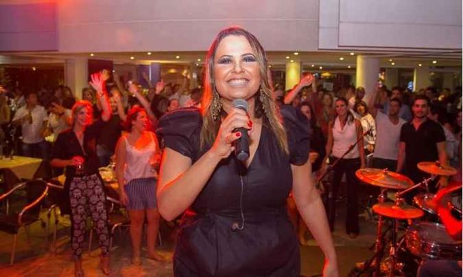 Adriana Samartini comanda mais uma vez o Auê de Natal(foto: Romulo Juracy/Esp. CB/D.A Press) Adriana Samartini comanda mais uma vez o Auê de Natal(foto: Romulo Juracy/Esp. CB/D.A Press)
