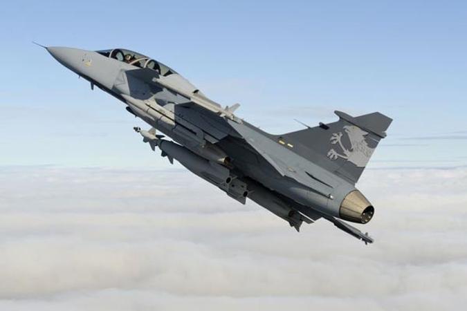 A Embraer trabalhará na produção do caça de última geração Gripen NG(foto: Katsuhiko Tokunaga/Divulgação) A Embraer trabalhará na produção do caça de última geração Gripen NG(foto: Katsuhiko Tokunaga/Divulgação)