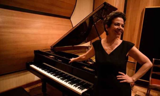 Maria Teresa Madeira toca em duo com Lula Galvão(foto: Márcio Monteiro/Divulgação) Maria Teresa Madeira toca em duo com Lula Galvão(foto: Márcio Monteiro/Divulgação)