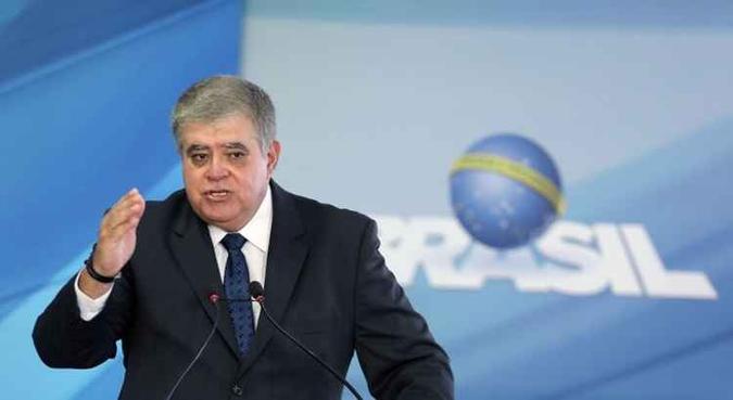 Marun admite que ainda faltam convencer entre 40 a 50 deputados indecisos na Câmara(foto: Sérgio Lima/AFP) Marun admite que ainda faltam convencer entre 40 a 50 deputados indecisos na Câmara(foto: Sérgio Lima/AFP)