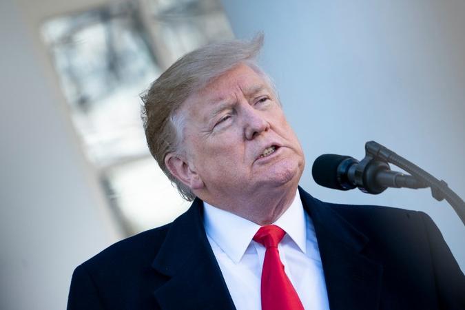 Trump exige que a lei de orçamento dedique US$ 5,7 bilhões para a construção de um muro, mas os democratas não cederam nesta questão (foto: Brendan Smialowski / AFP) Trump exige que a lei de orçamento dedique US$ 5,7 bilhões para a construção de um muro, mas os democratas não cederam nesta questão (foto: Brendan Smialowski / AFP)