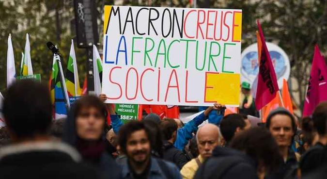 Esta é a quarta jornada de protestos contra as reformas do presidente de 39 anos(foto: Eric Feferberg/AFP ) Esta é a quarta jornada de protestos contra as reformas do presidente de 39 anos(foto: Eric Feferberg/AFP )