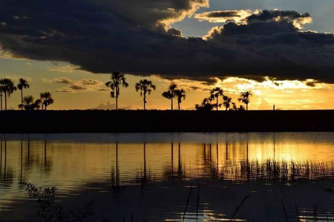 Na Lagoa das Araras, o pôr do sol é uma surpresa diária.Divulgação Na Lagoa das Araras, o pôr do sol é uma surpresa diária.Divulgação
