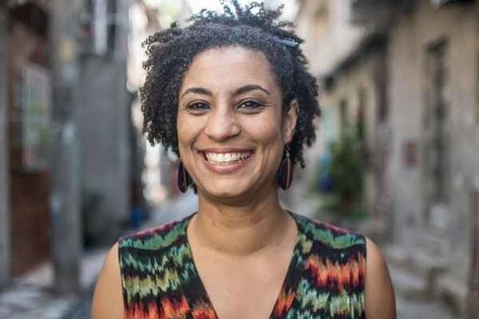 Há menos de uma semana do assassinato que abalou o Brasil, foi confirmada a gravação de um longa baseado na vida de Marielle Franco(foto: Reprodução/Internet) Há menos de uma semana do assassinato que abalou o Brasil, foi confirmada a gravação de um longa baseado na vida de Marielle Franco(foto: Reprodução/Internet)