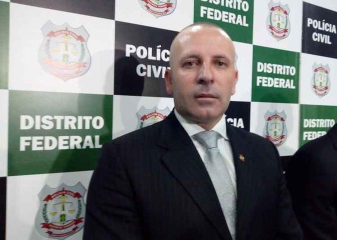 O delegado-chefe Edson Medina, um dos responsáveis pela investigação: troca de informações entre estados para chegar aos suspeitos(foto: Sarah Peres/Esp. CB/D.A Press) O delegado-chefe Edson Medina, um dos responsáveis pela investigação: troca de informações entre estados para chegar aos suspeitos(foto: Sarah Peres/Esp. CB/D.A Press)
