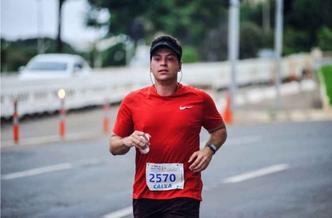 Quando começou a malhar, Nicolas Eric não se atentou para o pós-treino e acabou tendo uma lesão no joelho, o que quase o impossibilitou de correr(foto: Arquivo pessoal ) Quando começou a malhar, Nicolas Eric não se atentou para o pós-treino e acabou tendo uma lesão no joelho, o que quase o impossibilitou de correr(foto: Arquivo pessoal )