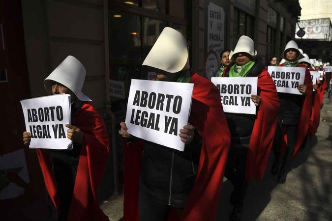 Na América Latina, o aborto é legal apenas no Uruguai e em Cuba. Também é permitido na Cidade do México.(foto: Eitan Abramovich / AFP) Na América Latina, o aborto é legal apenas no Uruguai e em Cuba. Também é permitido na Cidade do México.(foto: Eitan Abramovich / AFP)