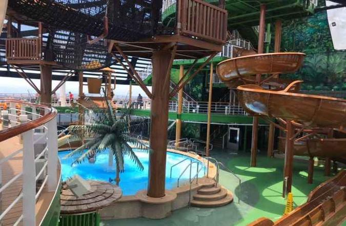 No Aquapark, espaço para as crianças com grandes toboáguas(foto: Luíza Figueiredo) No Aquapark, espaço para as crianças com grandes toboáguas(foto: Luíza Figueiredo)