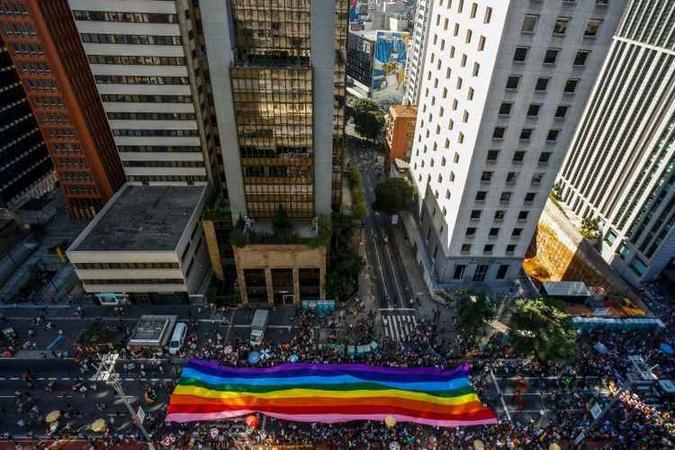 O público esperado era de 3 milhões de pessoas, mas a Polícia Militar não divulgou nenhuma estimativa(foto: Miguel Schincariol / AFP) O público esperado era de 3 milhões de pessoas, mas a Polícia Militar não divulgou nenhuma estimativa(foto: Miguel Schincariol / AFP)
