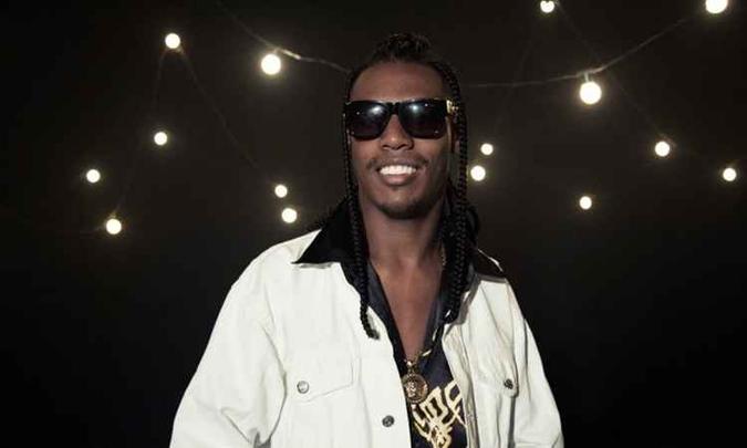 O funkeiro MC Kekel é dono dos hits 'Amor de verdade' e 'O bebe'(foto: Arquivo Pessoal) O funkeiro MC Kekel é dono dos hits 'Amor de verdade' e 'O bebe'(foto: Arquivo Pessoal)