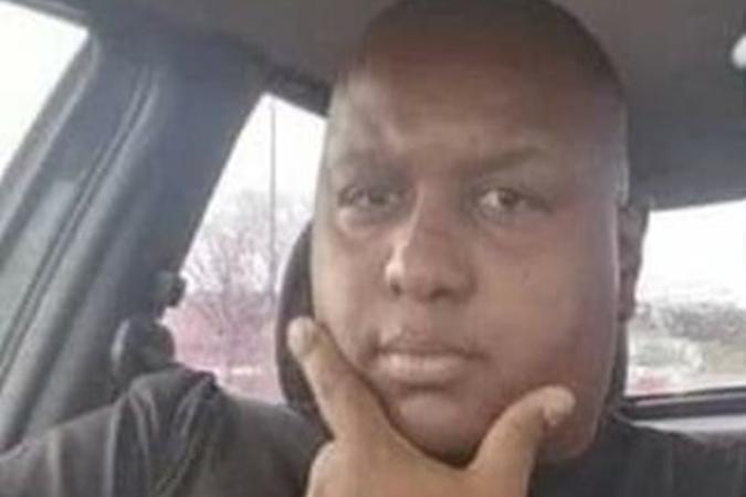 Polícia Civil continua as investigações do assassinato e esquartejamento do vigilante Marcos Aurélio Rodrigues de Almeida, 32 anos(foto: Facebook/Reprodução) Polícia Civil continua as investigações do assassinato e esquartejamento do vigilante Marcos Aurélio Rodrigues de Almeida, 32 anos(foto: Facebook/Reprodução)