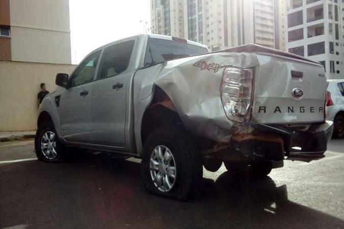 Dois veículos foram apreendidos na ação policial: um Chevrolet Cruze e esta caminhonete Ford Ranger. (foto: Augusto Fernandes/Esp.CB/D.A. Press) Dois veículos foram apreendidos na ação policial: um Chevrolet Cruze e esta caminhonete Ford Ranger. (foto: Augusto Fernandes/Esp.CB/D.A. Press)