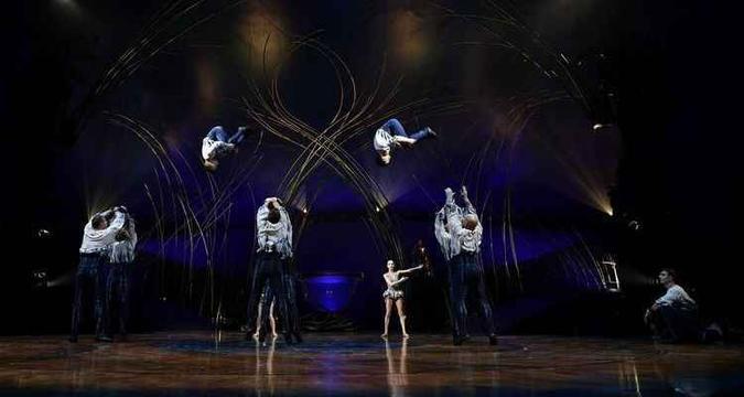 Acrobacias e muita emoção marcam o show Amaluna no Cirque Du Soleil(foto: Tiziana Fabi / AP) Acrobacias e muita emoção marcam o show Amaluna no Cirque Du Soleil(foto: Tiziana Fabi / AP)