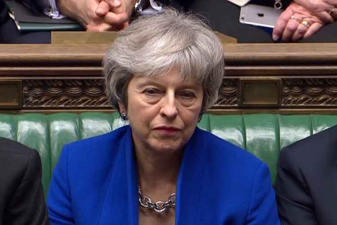 Theresa May corre contra o tempo para aprovar plano B ao Brexit(foto: Arquivos / AFP) Theresa May corre contra o tempo para aprovar plano B ao Brexit(foto: Arquivos / AFP)