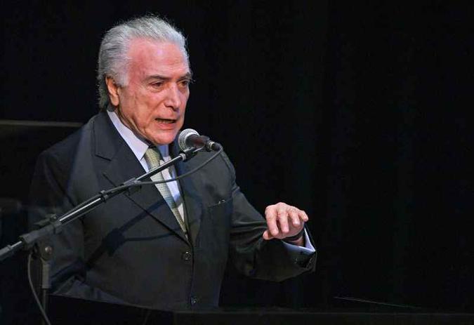 O presidente defende Reforma da Previdência e direitos constitucionais(foto: AFP/Carl de Souza) O presidente defende Reforma da Previdência e direitos constitucionais(foto: AFP/Carl de Souza)