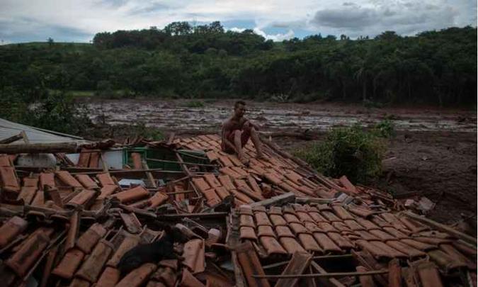 Áreas de Brumadinho tiveram que ser evacuadas(foto: AFP / Mauro Pimentel) Áreas de Brumadinho tiveram que ser evacuadas(foto: AFP / Mauro Pimentel)