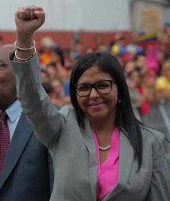Presidente da Assembleia Constituinte, Delcy Rodríguez disse que a medida será mantida 'até que se restitua o fio constitucional que o governo (brasileiro) vulnerou'(foto: AFP) Presidente da Assembleia Constituinte, Delcy Rodríguez disse que a medida será mantida 'até que se restitua o fio constitucional que o governo (brasileiro) vulnerou'(foto: AFP)