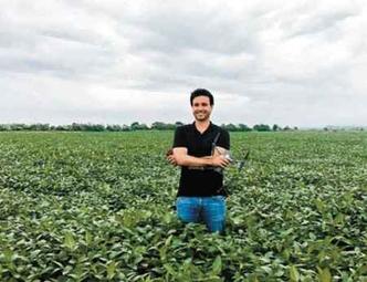 Rafael Coelho, da Agronow, acredita que o uso da tecnologia no campo está apenas começando no país Para Monaretti, a busca por inovação é uma necessidade(foto: Agroshow/Divulgação KPMG/Divulgação) Rafael Coelho, da Agronow, acredita que o uso da tecnologia no campo está apenas começando no país Para Monaretti, a busca por inovação é uma necessidade(foto: Agroshow/Divulgação KPMG/Divulgação)