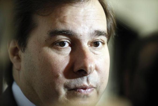 Rodrigo Maia afirmou que rebaixamento da nota de crédito do Brasil pode ajudar a convencer parlamentares sobre a importância da reforma da Previdência(foto: Tânia Rêgo/Agência Brasil ) Rodrigo Maia afirmou que rebaixamento da nota de crédito do Brasil pode ajudar a convencer parlamentares sobre a importância da reforma da Previdência(foto: Tânia Rêgo/Agência Brasil )