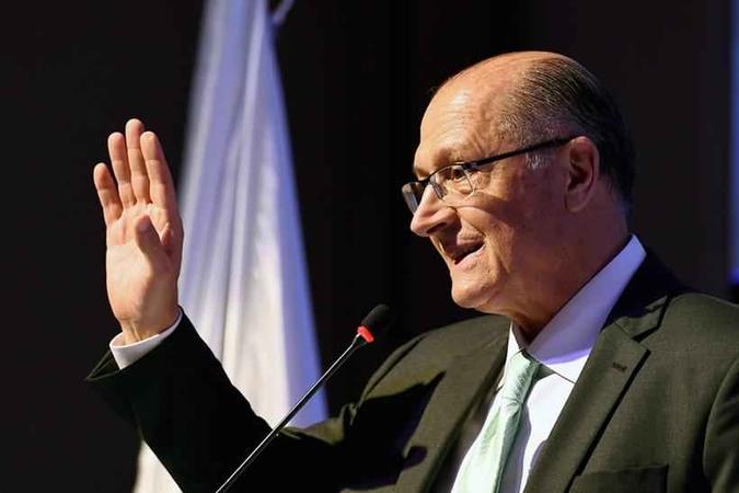 Alckmin: todas as atenções do tucano, depois de fechar com o centrão, estão na escolha do vice para a chapa(foto: Evaristo Sá/AFP) Alckmin: todas as atenções do tucano, depois de fechar com o centrão, estão na escolha do vice para a chapa(foto: Evaristo Sá/AFP)