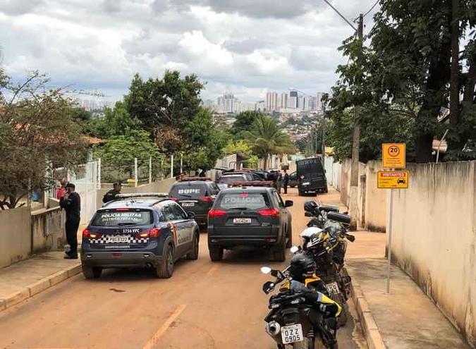 A equipe da PM foi acionada e fez várias tentativas de abordagem, mas o homem continuou a fuga(foto: Divulgação) A equipe da PM foi acionada e fez várias tentativas de abordagem, mas o homem continuou a fuga(foto: Divulgação)