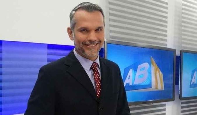 Jornalista baleado na cabeça em Caruaru recebe alta da UTI(foto: Reprodução/ Facebook ) Jornalista baleado na cabeça em Caruaru recebe alta da UTI(foto: Reprodução/ Facebook )