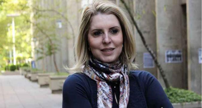 Vanda Amorim: 'temas, tento escrever de modo mais simples porque minha ideia inicial é tocar o coração do leitor de forma a levá-lo a uma reflexão sobre a vida, o próximo e a superação'(foto: Editora Letramento/Divulgação) Vanda Amorim: 'temas, tento escrever de modo mais simples porque minha ideia inicial é tocar o coração do leitor de forma a levá-lo a uma reflexão sobre a vida, o próximo e a superação'(foto: Editora Letramento/Divulgação)