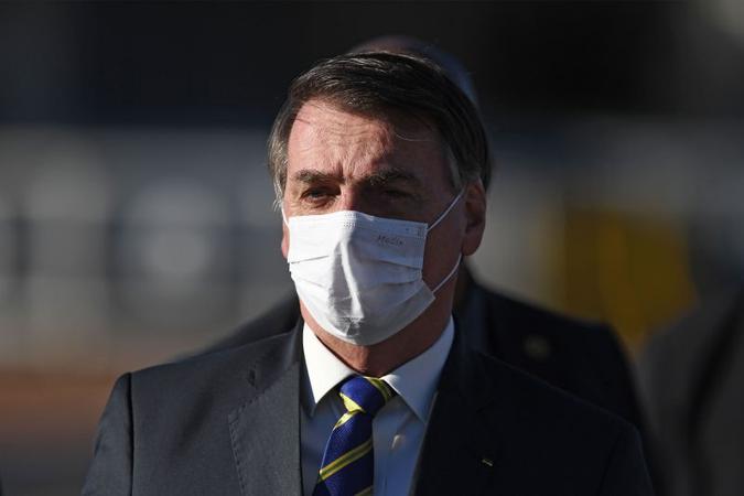 Resultado do exame de Bolsonaro para a covid-19 deve sair terça-feira, às 12h(foto: AFP / EVARISTO SA) Resultado do exame de Bolsonaro para a covid-19 deve sair terça-feira, às 12h(foto: AFP / EVARISTO SA)