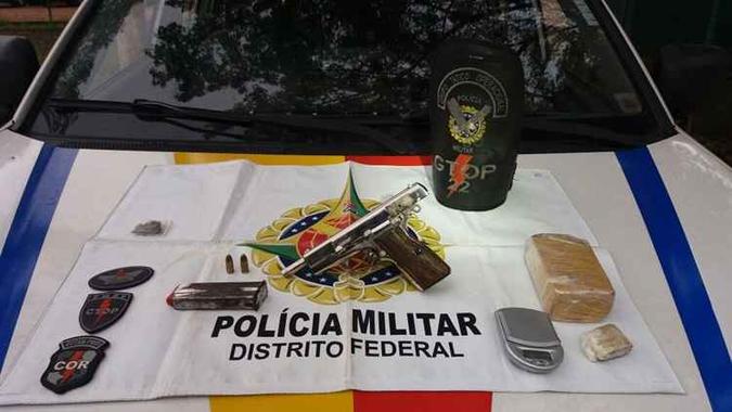 O Gtop 22 encontrou duas munições de 9mm no bolso do suspeito(foto: PMDF/Divulgação) O Gtop 22 encontrou duas munições de 9mm no bolso do suspeito(foto: PMDF/Divulgação)