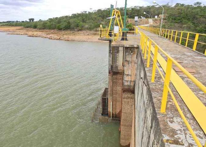 Barragem do Descoberto: situação hidrológica obriga utilização de térmicas, que produzem energia mais cara (foto: Breno Fortes/CB/D.A Press ) Barragem do Descoberto: situação hidrológica obriga utilização de térmicas, que produzem energia mais cara (foto: Breno Fortes/CB/D.A Press )