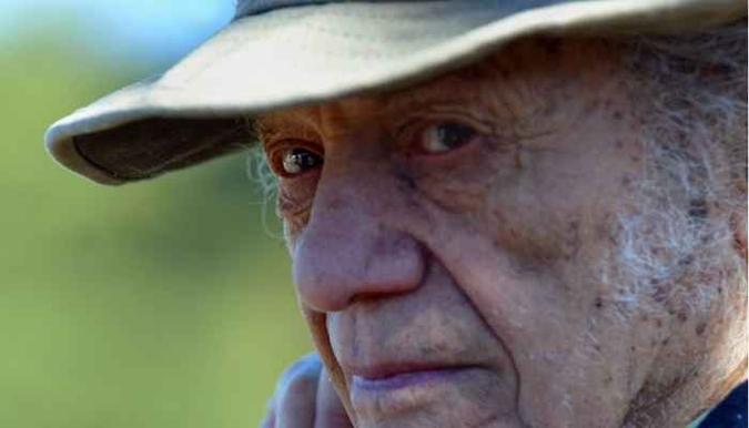 Nicanor Parra era um dos expoentes mais importantes da poesia latino-americana(foto: VICTOR ROJAS) Nicanor Parra era um dos expoentes mais importantes da poesia latino-americana(foto: VICTOR ROJAS)