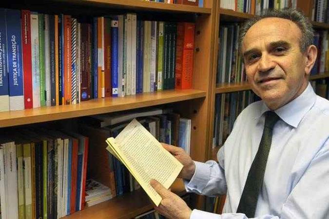 João Almino é escritor, e membro da Academia Brasileira de Letras(foto: Minervino Junior/CB/D.A Press) João Almino é escritor, e membro da Academia Brasileira de Letras(foto: Minervino Junior/CB/D.A Press)