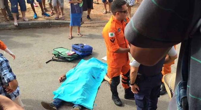 O homem foi morto a tiros em frente ao próprio estabelecimento, uma farmácia, em Samambaia(foto: Divulgação) O homem foi morto a tiros em frente ao próprio estabelecimento, uma farmácia, em Samambaia(foto: Divulgação)