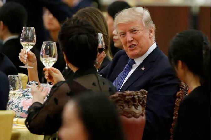 Na quinta-feira, o presidente americano já pediu à China durante uma visita ao país que atuasse rápido contra a Coreia do Norte(foto: Thomas Peter/AFP Pool) Na quinta-feira, o presidente americano já pediu à China durante uma visita ao país que atuasse rápido contra a Coreia do Norte(foto: Thomas Peter/AFP Pool)